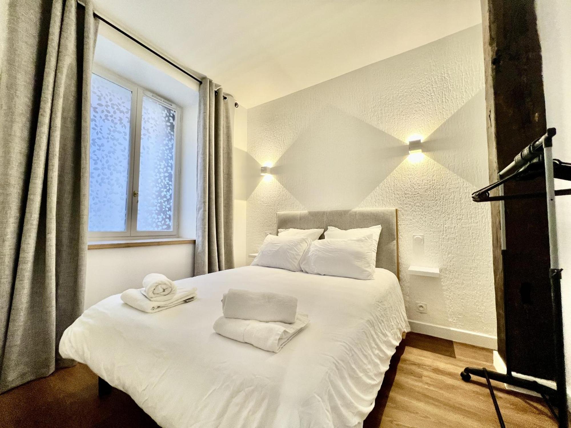 Les Logis D'Esmeralda-Des Appartements Au Charme Intemporel Romorantin-Lanthenay Екстериор снимка